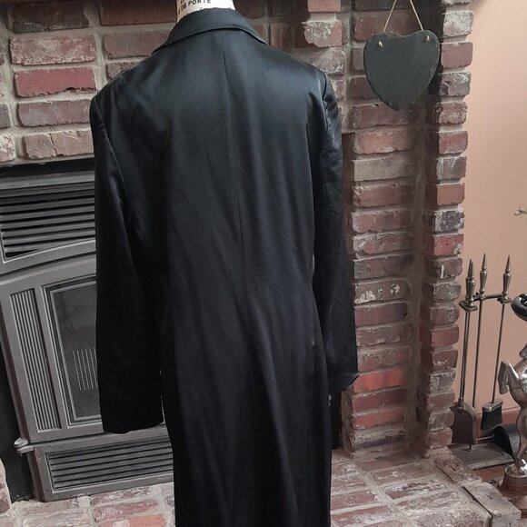 Tahari Long Coat - Picture 4 of 9